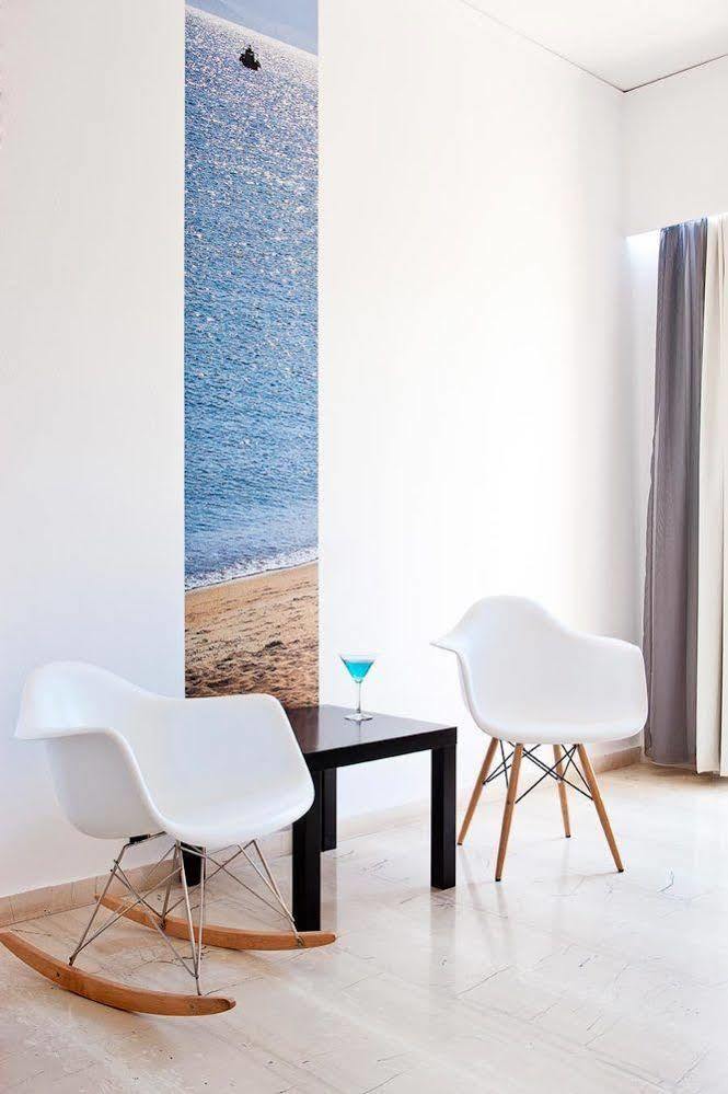 Acqua Vatos Santorini Kamári